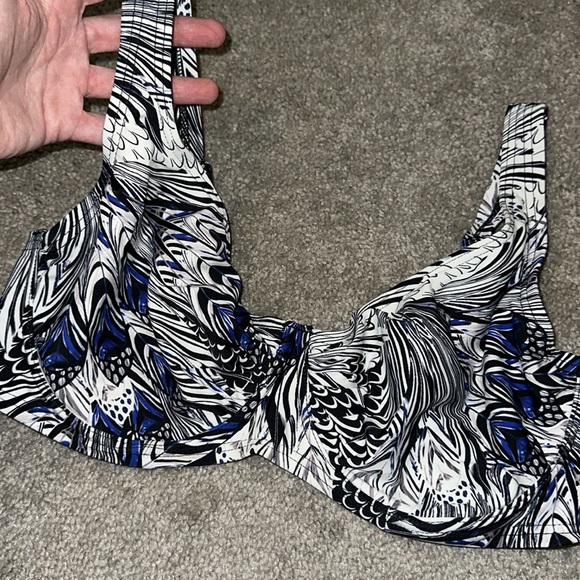 MAGISCULPT 34DDD bikini top - Picture 2 of 6